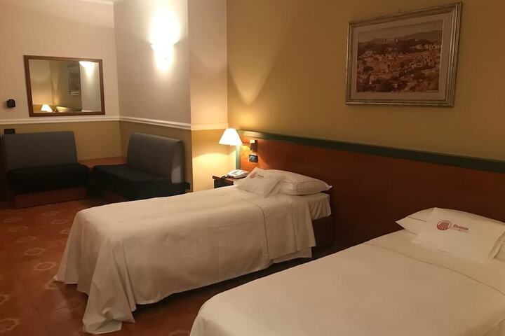 Room 9 of 52