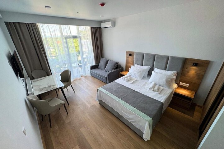 Room 8 of 31