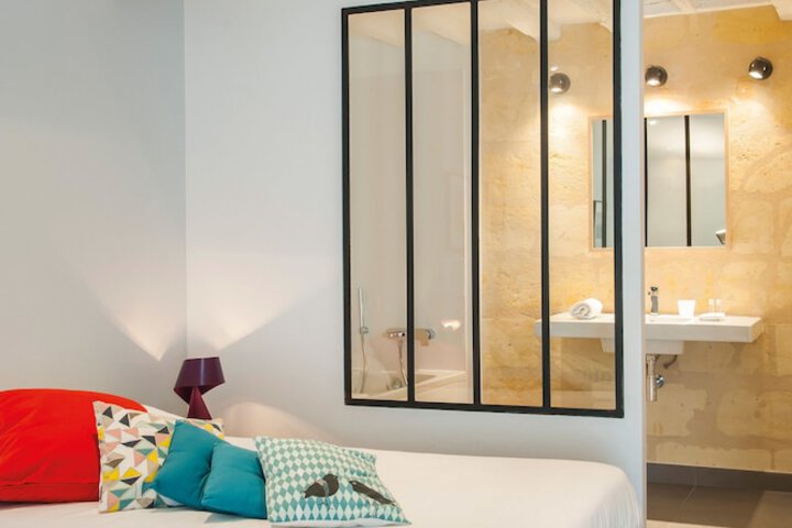 Room 3 of 15
