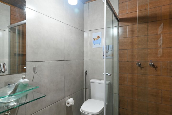 Room 159 of 166