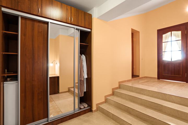 Room 11 of 47