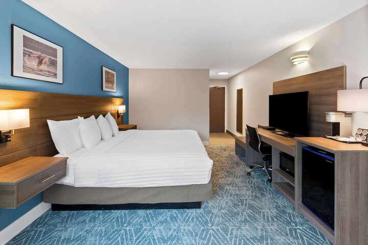 Room 22 of 50