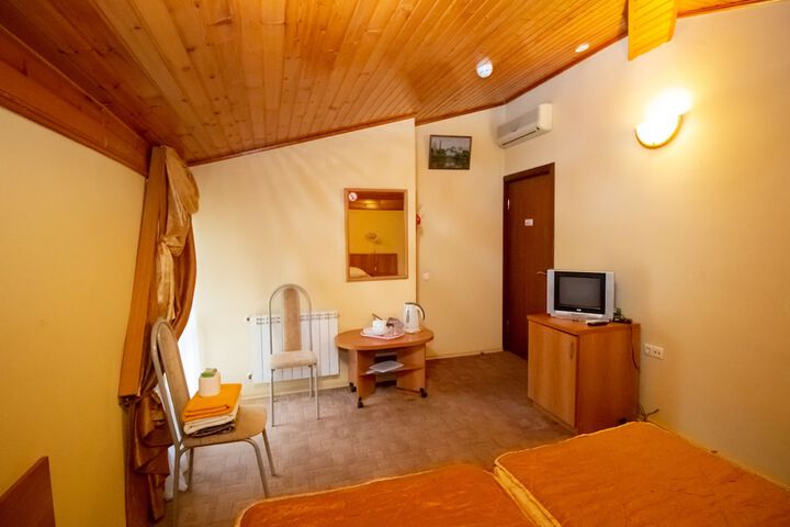 Room 14 of 129