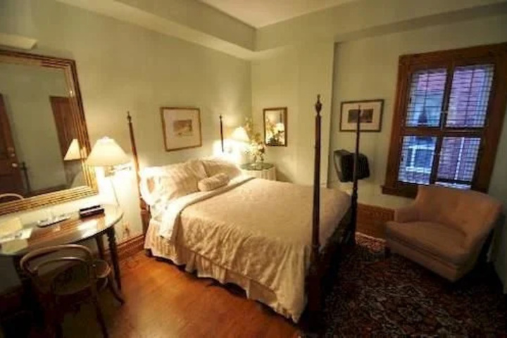 Room 3 of 5