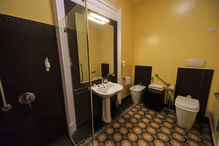 Room 20 of 30