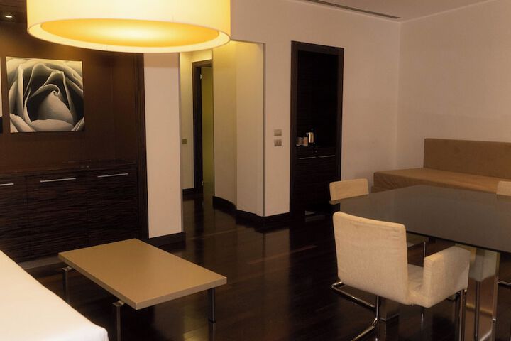 Room 63 of 132