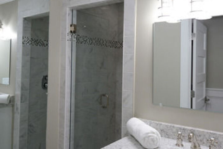 Room 16 of 110