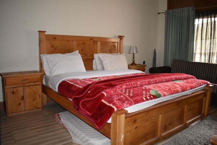 Room 2 of 15