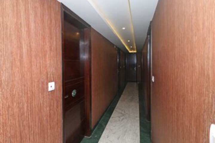 Ballroom/Hall 14 of 24