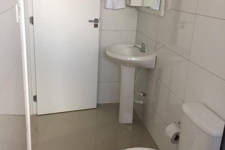 Room 9 of 14