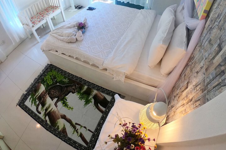 Room 27 of 239