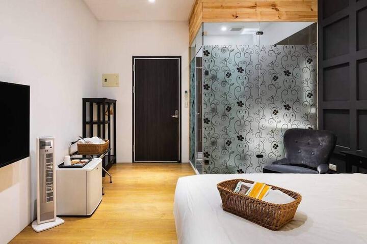 Room 20 of 313