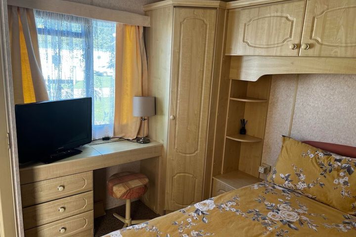 Room 2 of 23