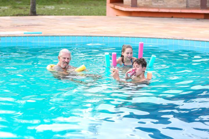 Pool 18 of 37