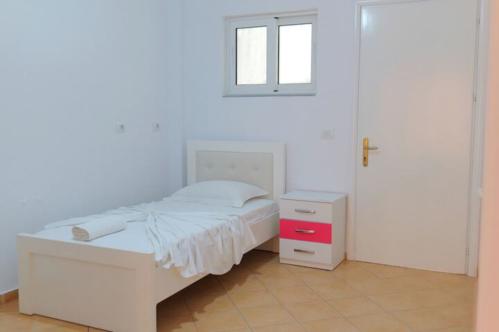 Room 16 of 67