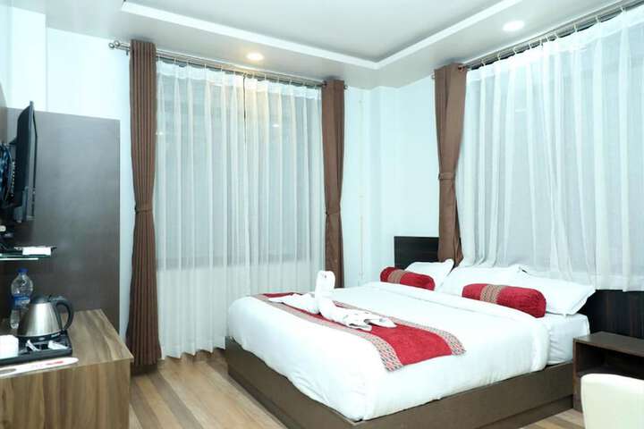 Room 7 of 75