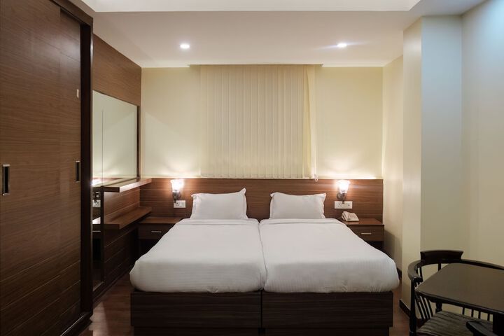 Room 8 of 29