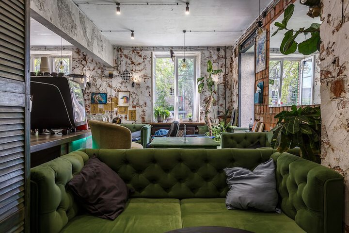 Lounge 63 of 65