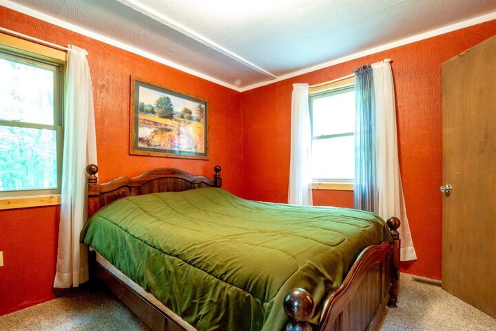 Room 2 of 23