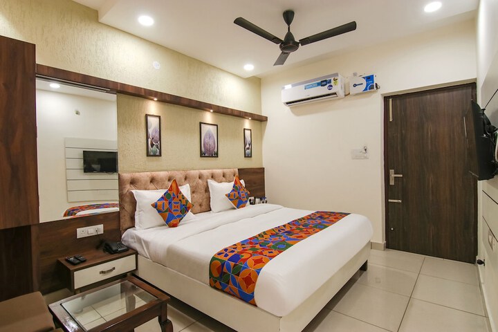 Room 20 of 29