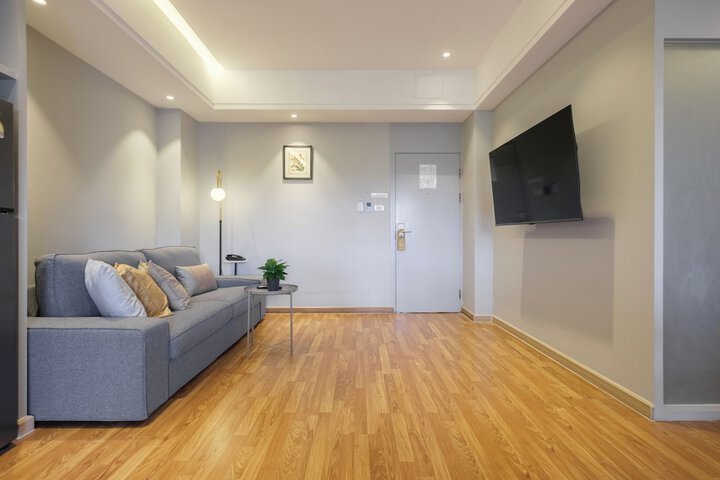 Room 120 of 186