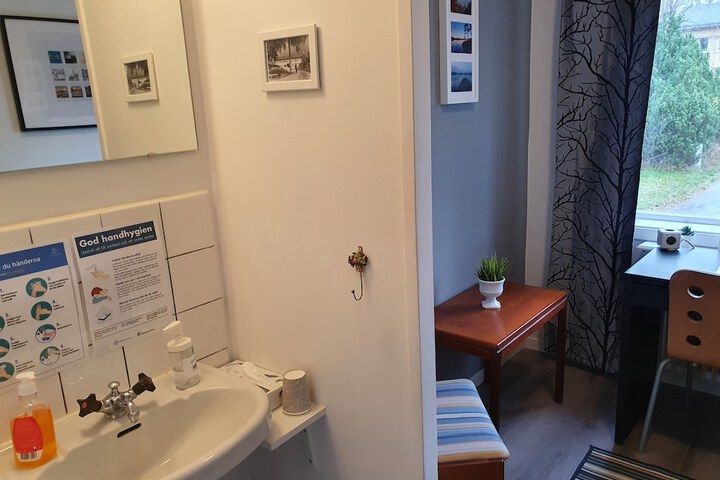 Room 48 of 176