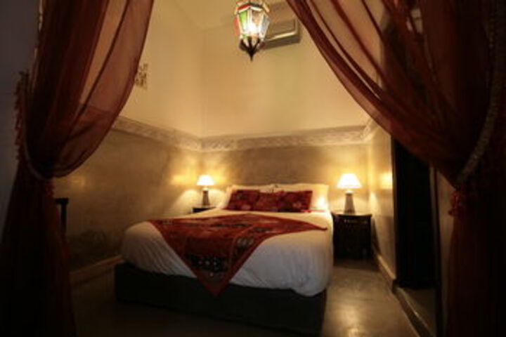 Room 9 of 29