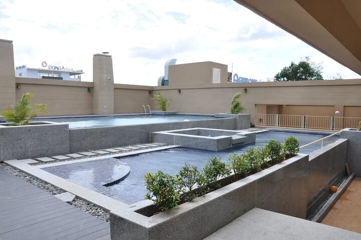 Hotel Pool