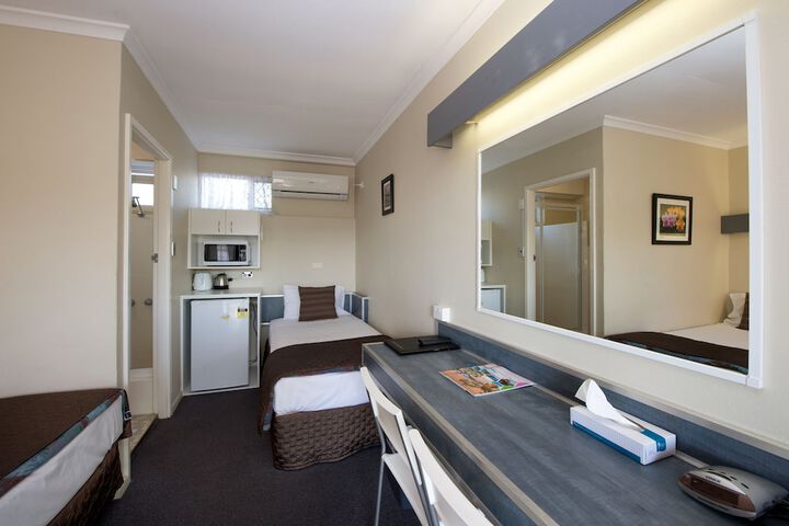 Room 19 of 51