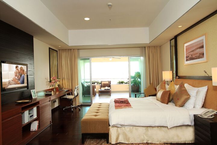 Room 30 of 125