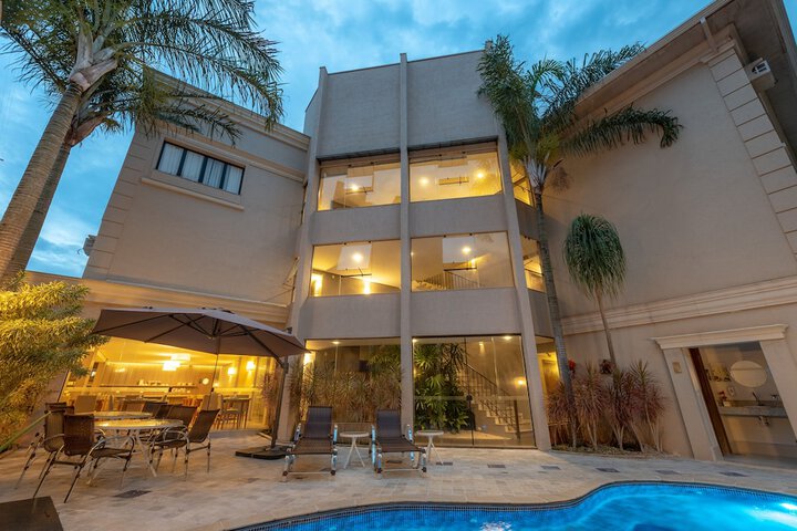 Pool 21 of 42