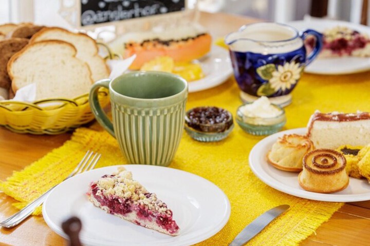 Breakfast/Coffee Service 10 of 13
