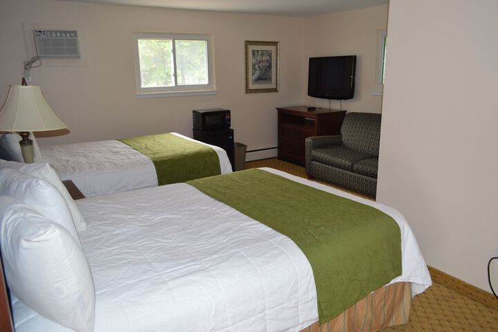 Room 6 of 14