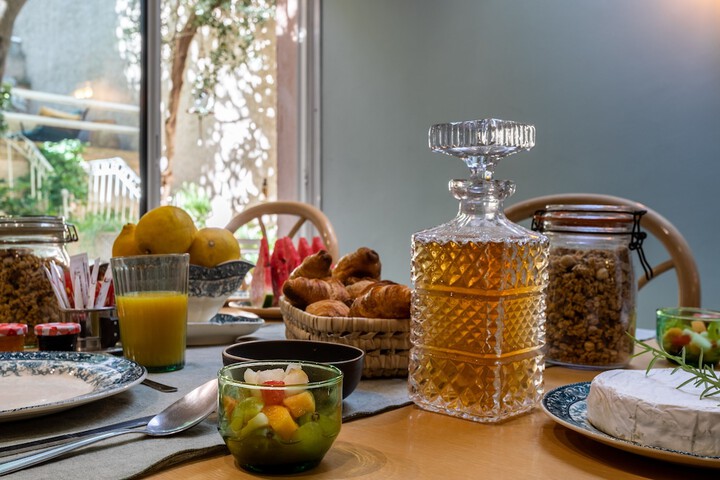Breakfast/Coffee Service 121 of 128
