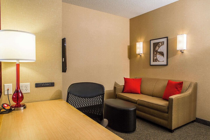Room 14 of 37