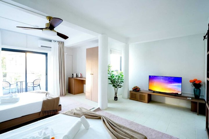 Room 9 of 21