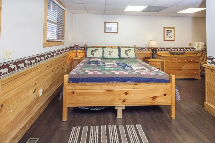 Room 3 of 21