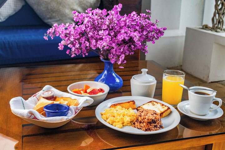 Breakfast/Coffee Service 48 of 52