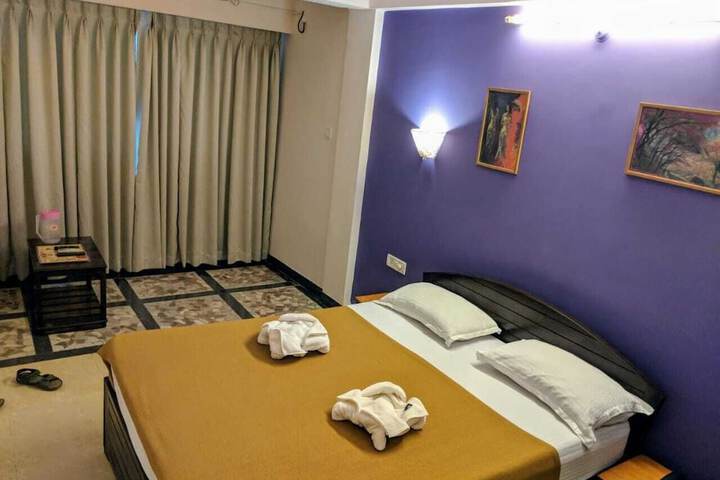 Room 13 of 29