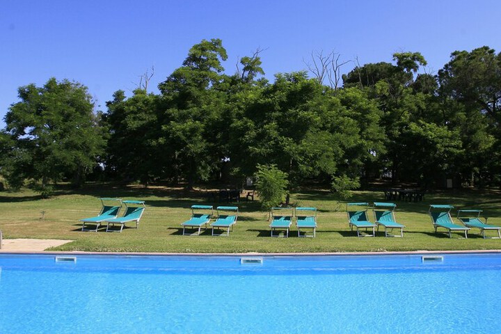 Pool 46 of 104