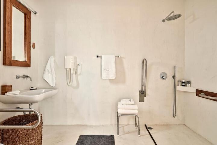 Room 21 of 51