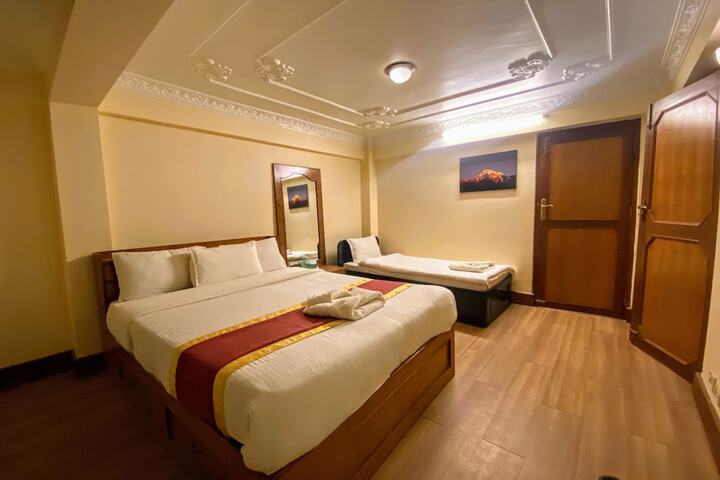 Room 7 of 44