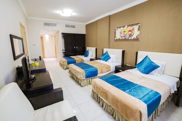 Room 15 of 35