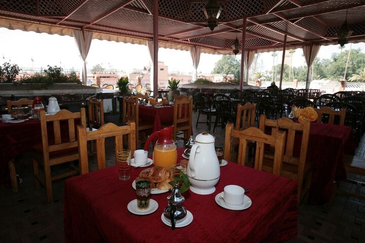 Breakfast/Coffee Service 21 of 27