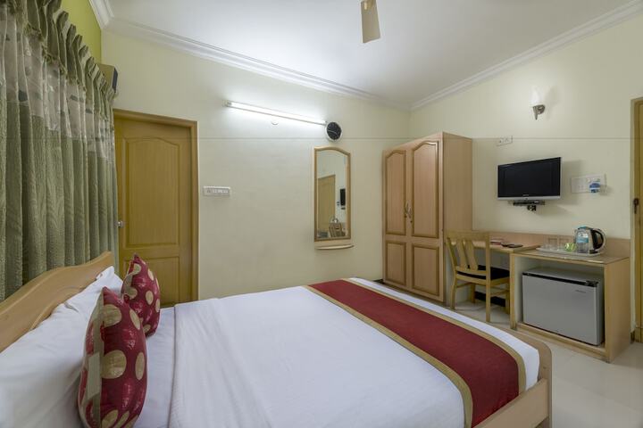 Room 8 of 26