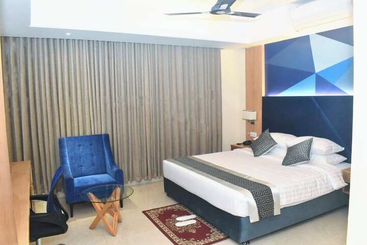 Room 18 of 75