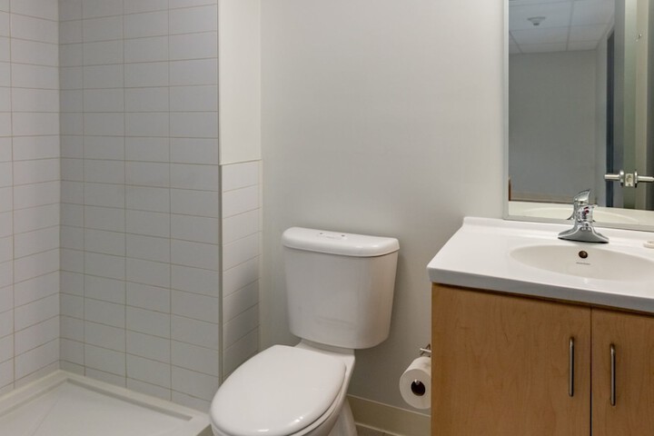 Room 40 of 69