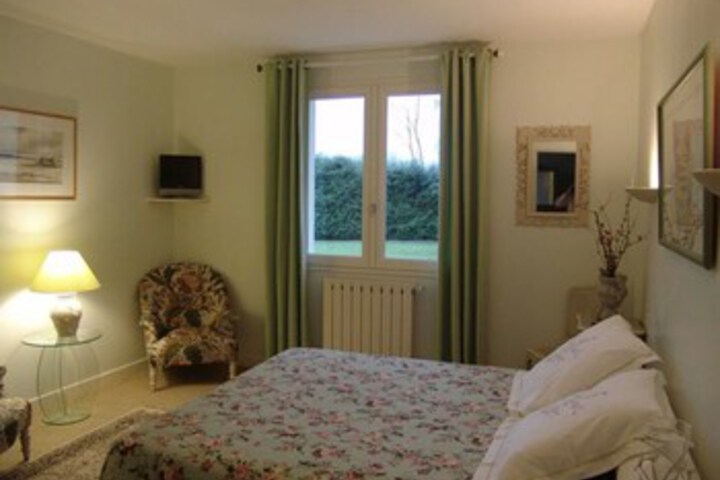 Room 13 of 24
