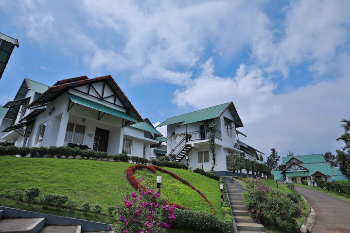 Hotel Exterior 75 of 92