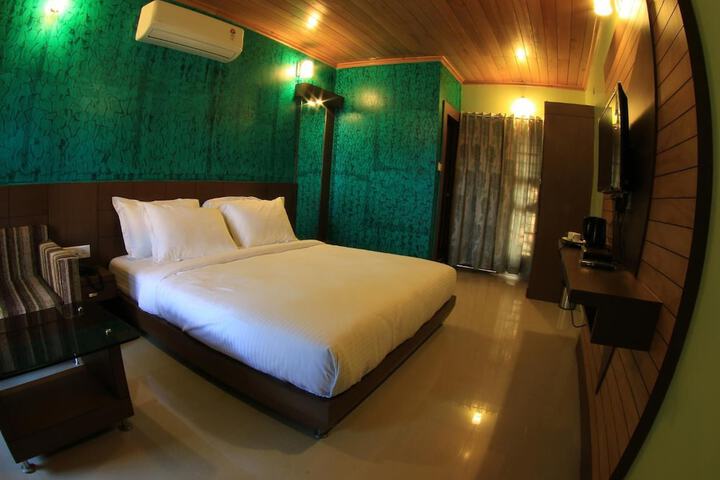 Room 18 of 47